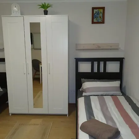 Appartement Ferienwohnung *
