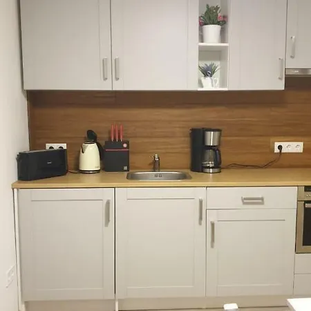 Ferienwohnung * Schwegenheim