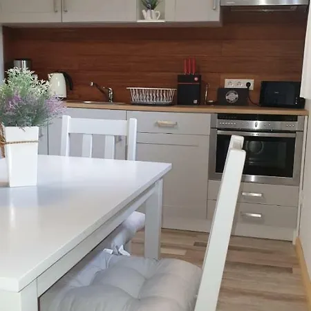 Appartement Ferienwohnung *